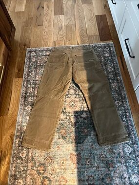 Kuhl Men's Chinos in Brown/khaki 34x30
